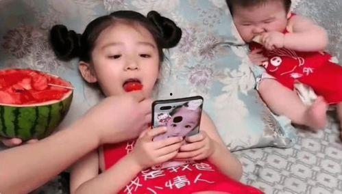 吃瓜爸爸打死女孩,吃瓜爸爸误伤女孩，家庭悲剧引发社会关注